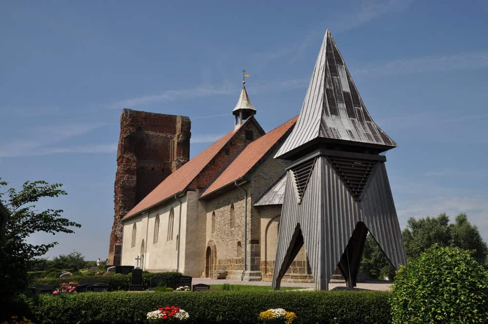 Alte Kirche und Rungholt-Glocke