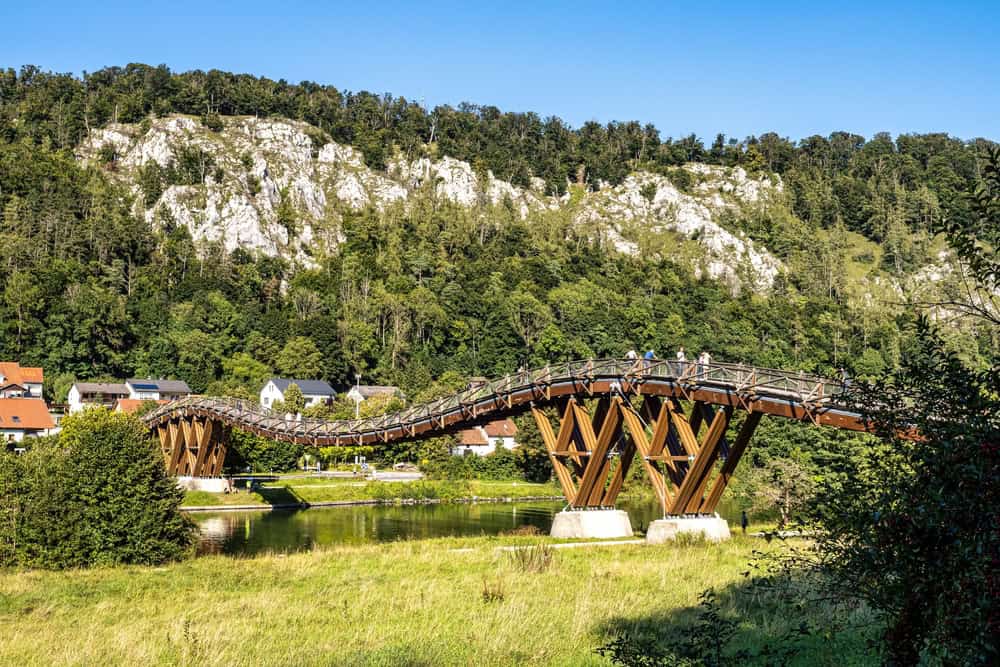 Holzbrücke Tatzlwurm am Altmühltaler Radweg