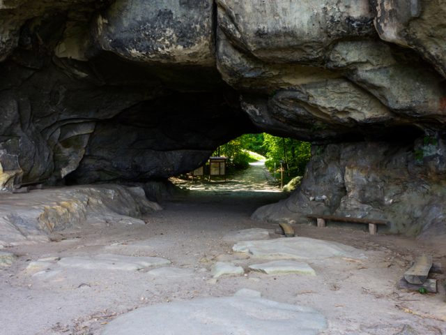 Kuhstall Felsenhöhle